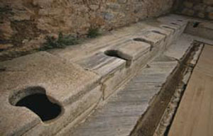Туалет общего пользования в Древнем Риме
